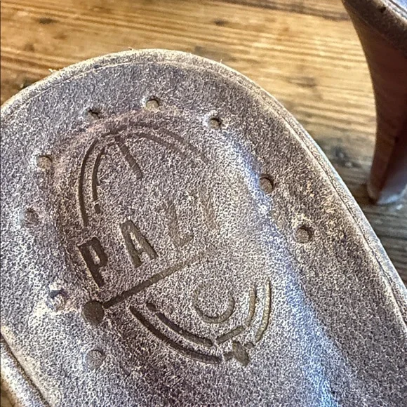 PAZZO Taupe Embroidered Pointed-Toe Mule Heels - Picture 2 of 4